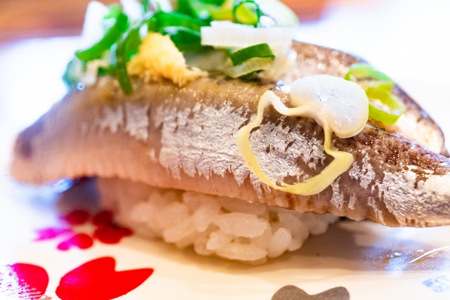 お寿司の光り物とは？基本的な意味と特徴