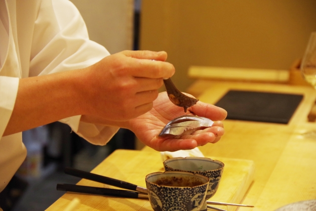 手で食べるお寿司のマナーQ&A