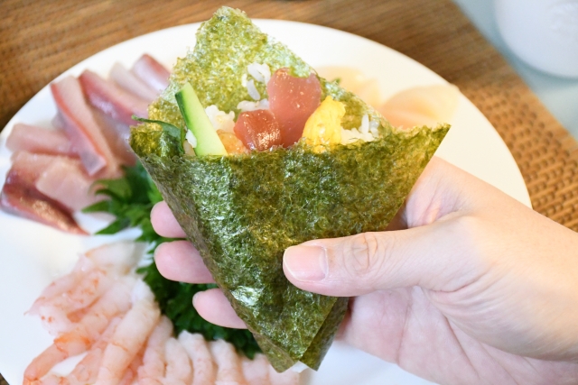 手巻き寿司の変わり種具材｜大人向けアレンジアイデア