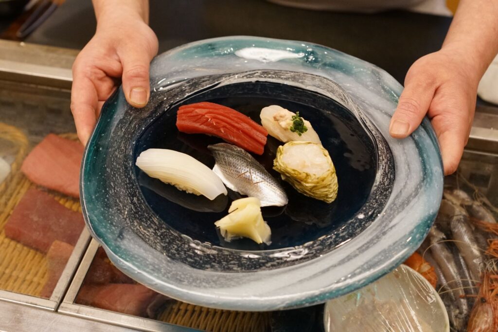 結び──半世紀の心が、今日も一貫に宿る